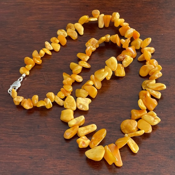 Natural unheated butterscotch Baltic amber bead sterling silver necklace - Picture 2 of 12